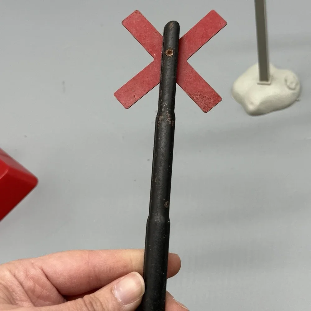 Vintage O Gauge Railroad Crossing Signals Train Accessories Lot Of 3